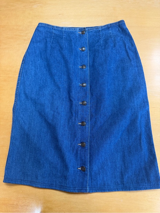 GAP Dresses & Skirts - Classic Blue Denim Button-Front Vintage GAP Light Weight Cotton Denim Skirt